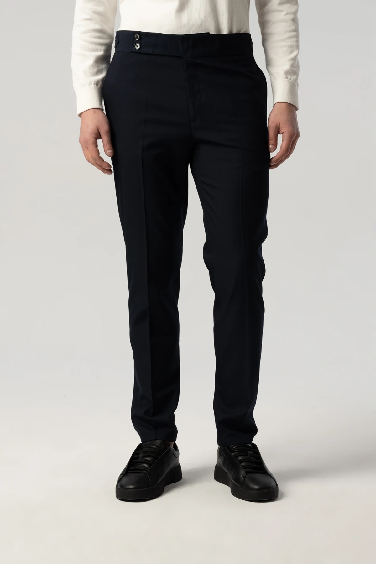 Bel Toka Detaylı Pantolon